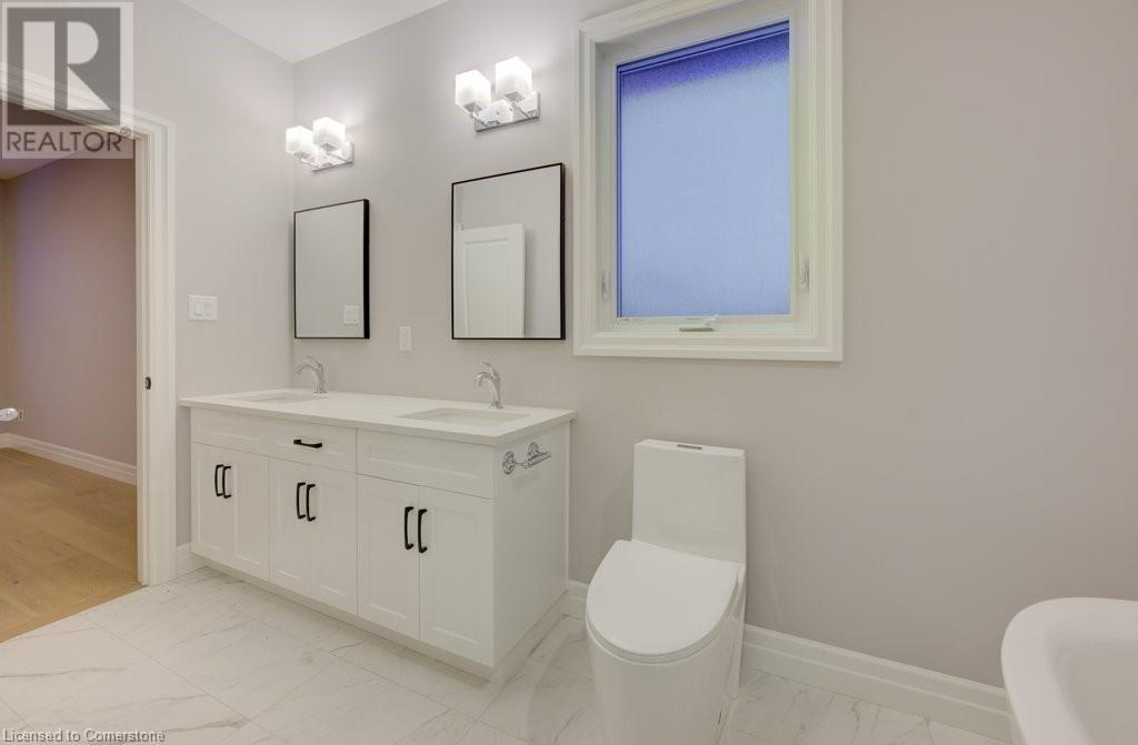 705 Hollinger Drive S Property Photo 25