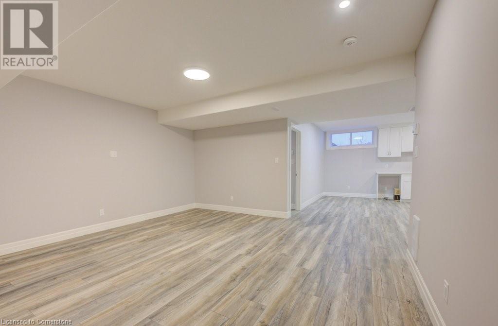 705 Hollinger Drive S Property Photo 32
