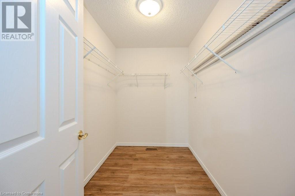 185 Wesley Crescent Property Photo 18
