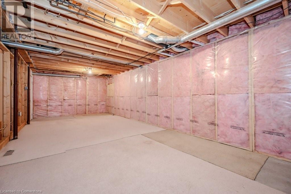 185 Wesley Crescent Property Photo 22