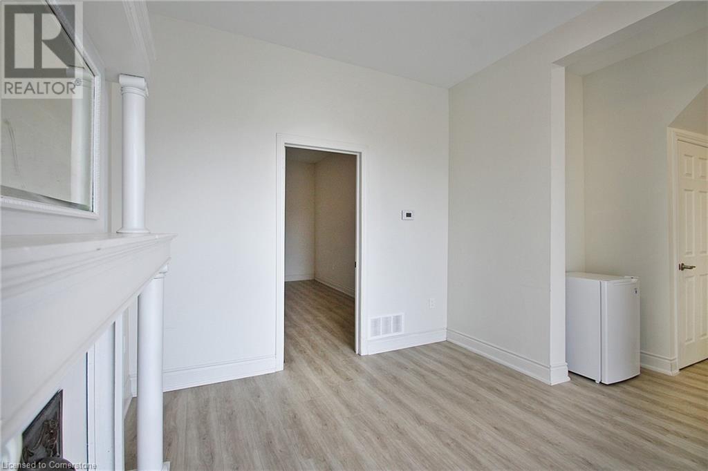 76 Wentworth Street S Unit# 1 Property Photo 11