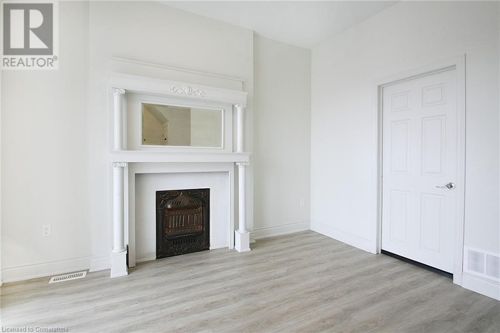 76 Wentworth Street S Unit# 1 Property Photo 12