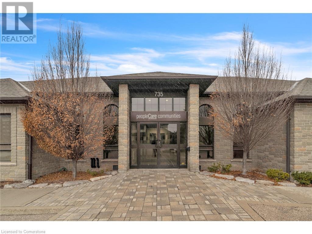 735 Bridge Street W Property Photo 1