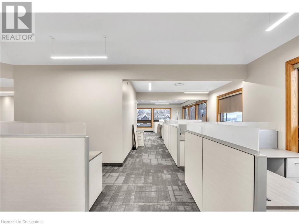 735 Bridge Street W Property Photo 9
