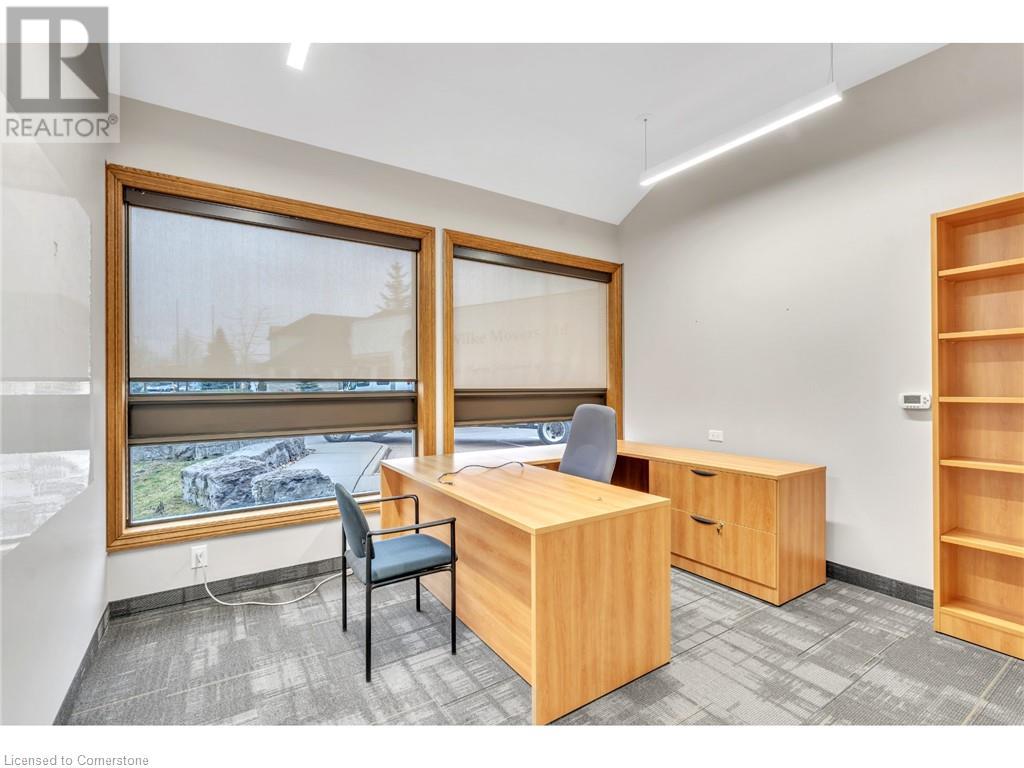 735 Bridge Street W Property Photo 12