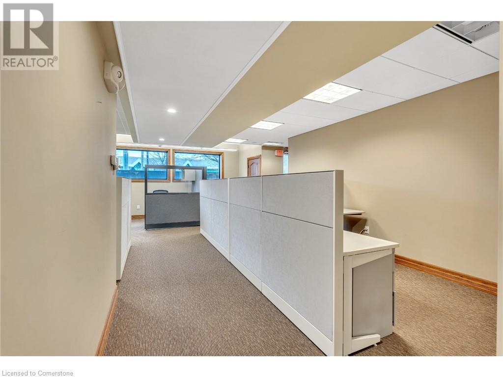 735 Bridge Street W Property Photo 26