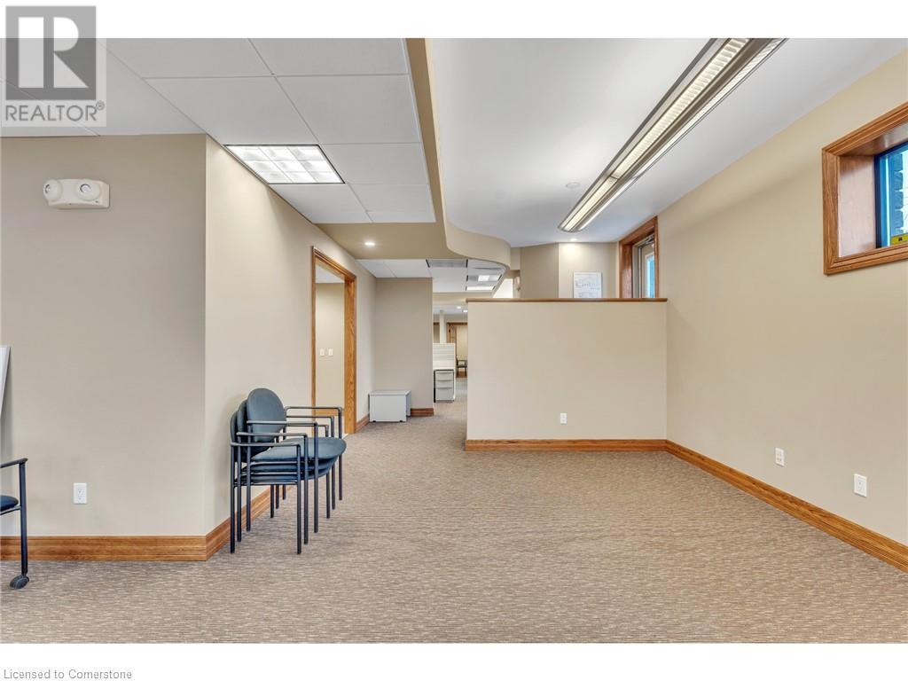 735 Bridge Street W Property Photo 28