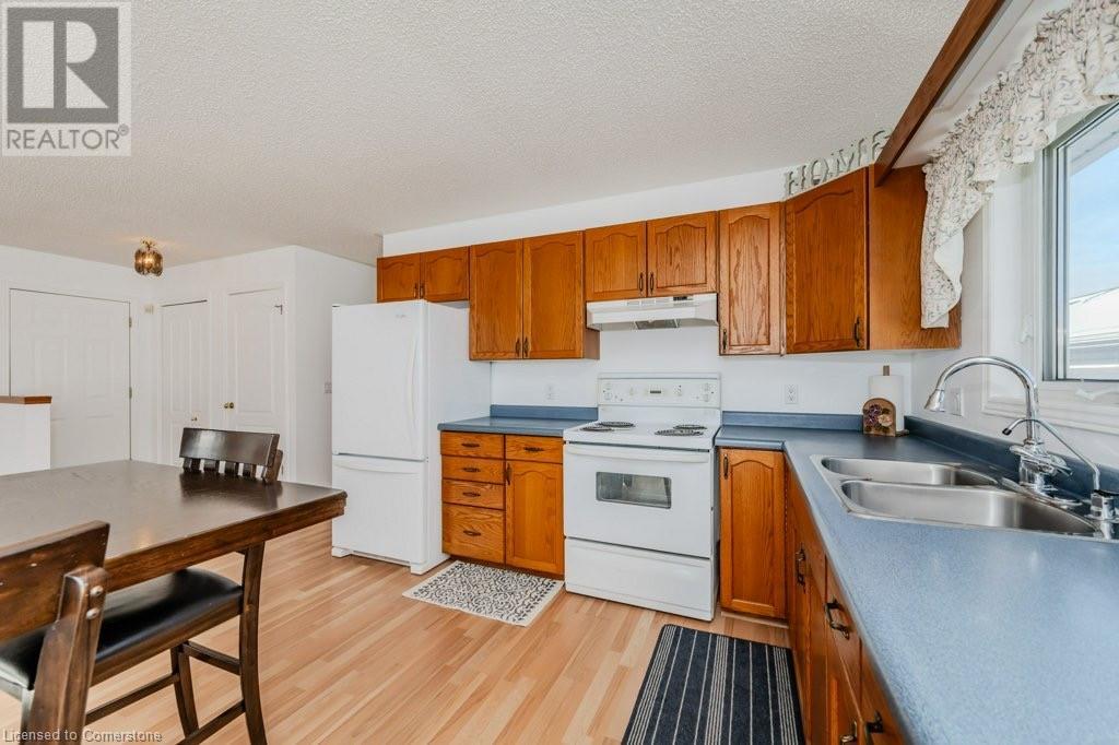 192 Wesley Crescent Property Photo 19