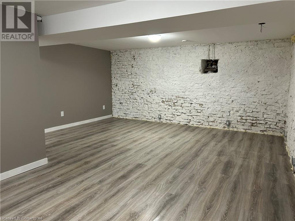 19 E Queen Street E Unit# B Property Photo 1