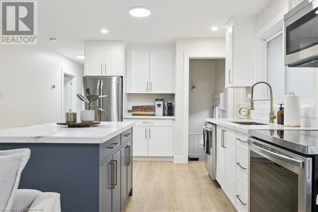 72 West 25th Street Property Photo 15