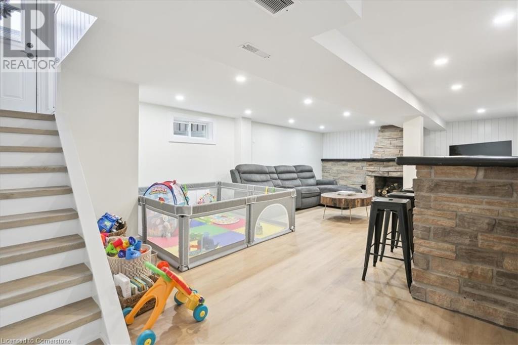 72 West 25th Street Property Photo 28