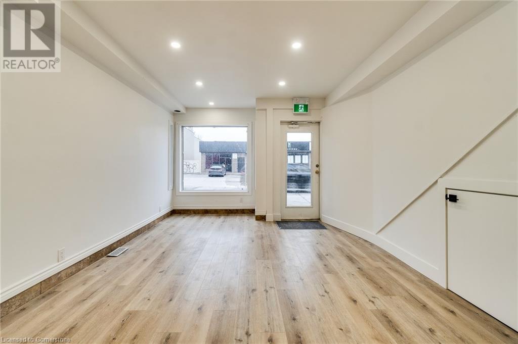 18 Barton Street E Property Photo 15