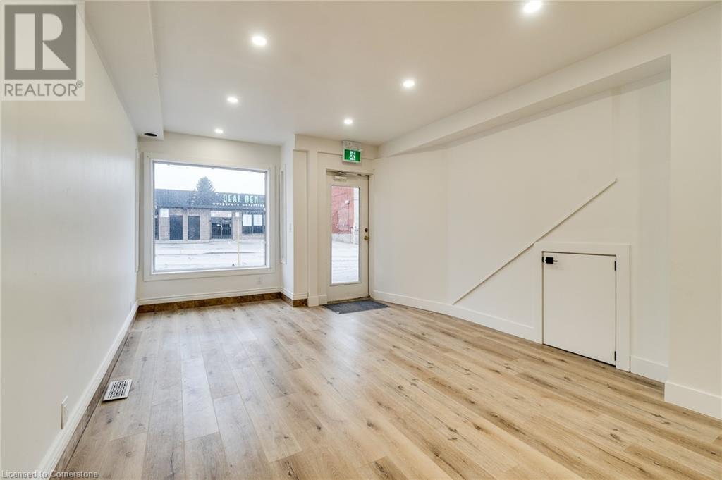 18 Barton Street E Property Photo 16