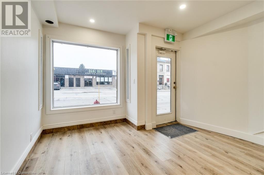 18 Barton Street E Property Photo 17