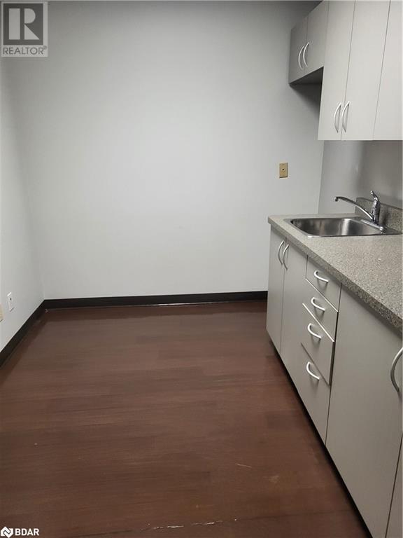 100 Colborne Street W Unit# 403 Property Photo 6