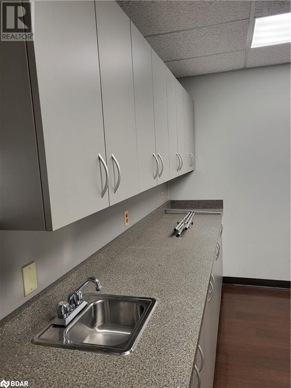 100 Colborne Street W Unit# 403 Property Photo 7