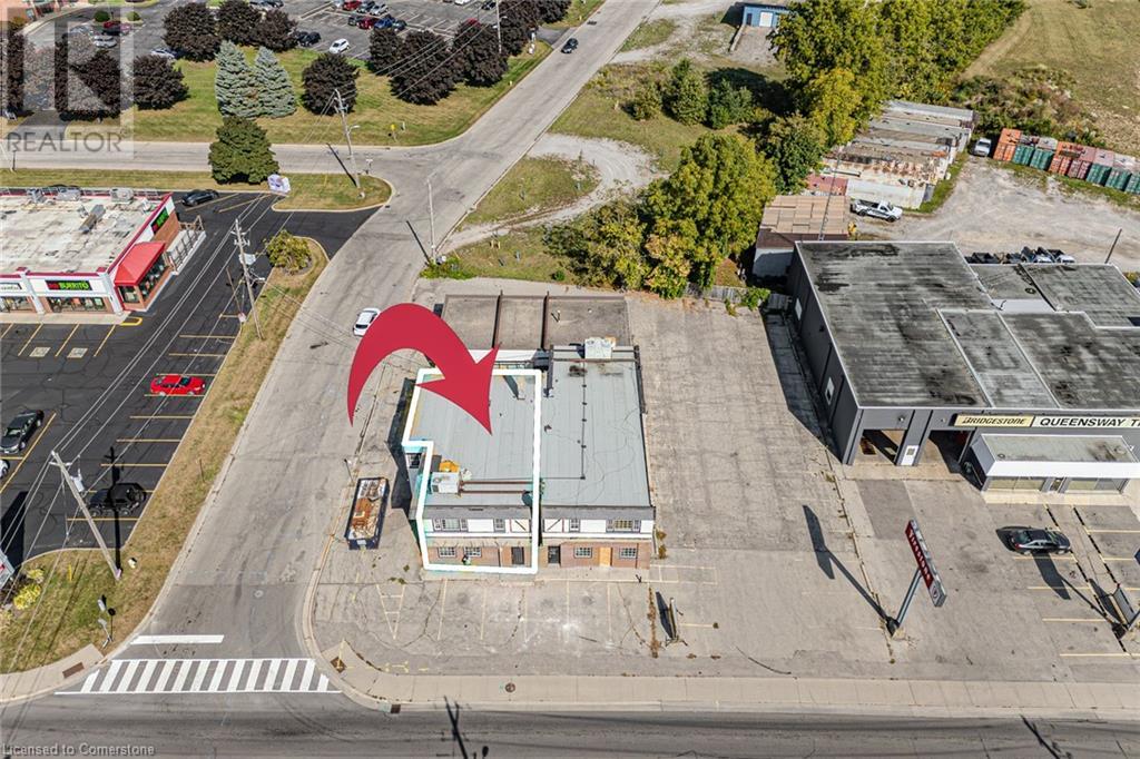 63 Queensway W Property Photo 1
