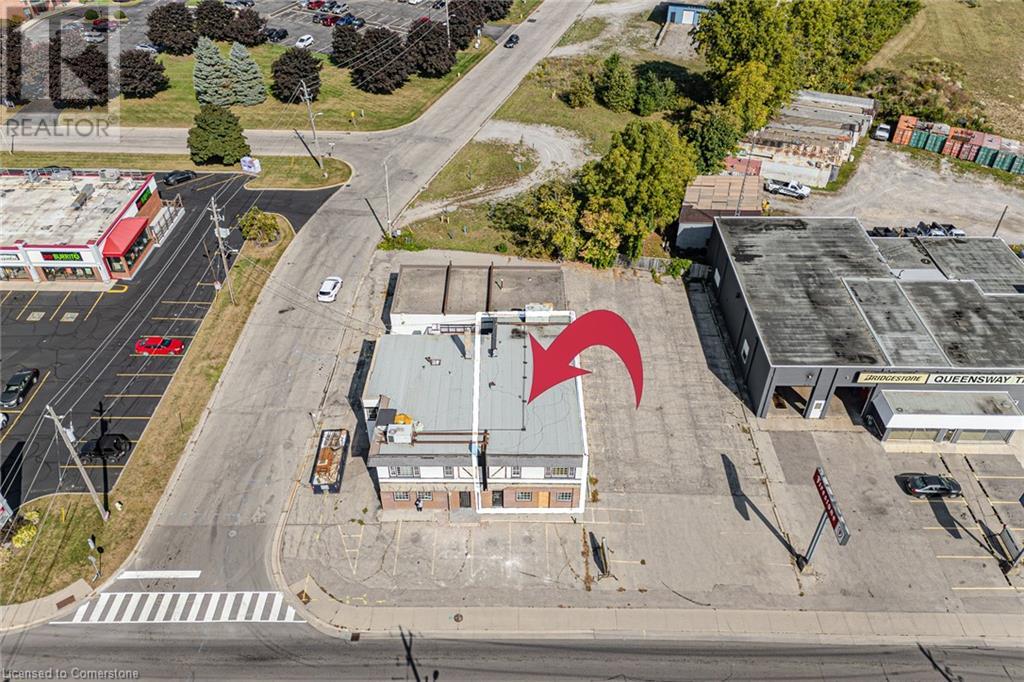 59 QUEENSWAY W Property Photo 1