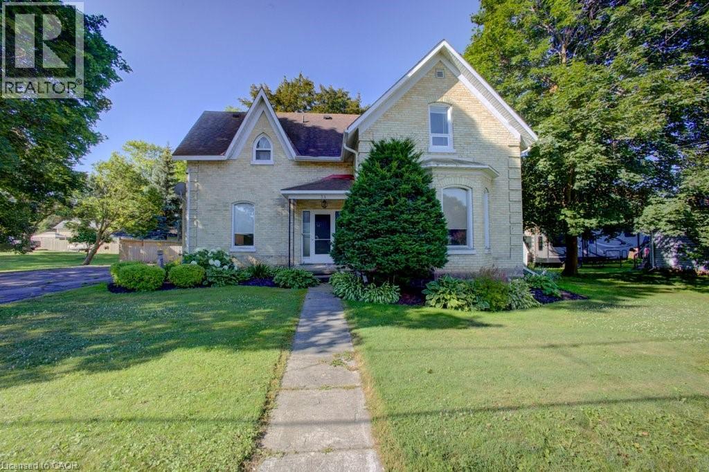 34 Queen Street W Property Photo 1