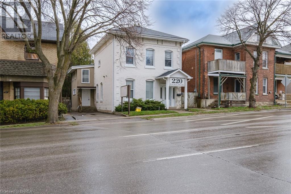220 Dalhousie Street Property Photo 6