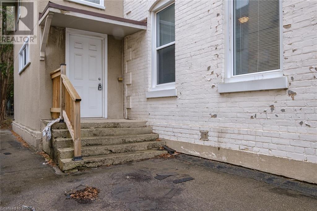 220 Dalhousie Street Property Photo 7