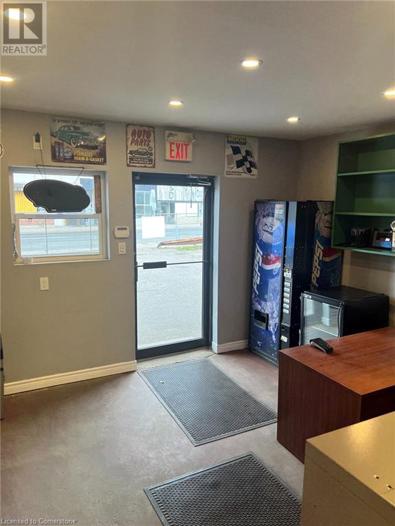 804 King Street E Property Photo 17