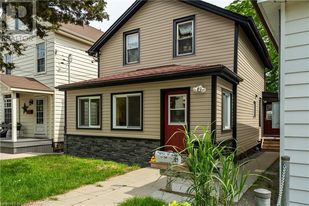 15 Adelaide Street Property Photo 2