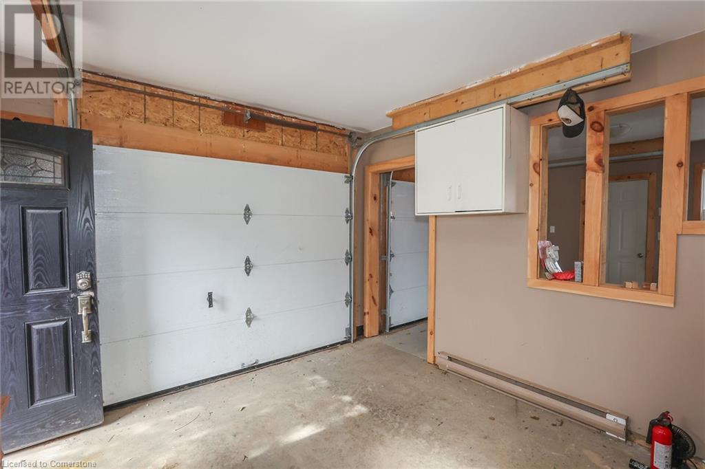 15 Adelaide Street Property Photo 17
