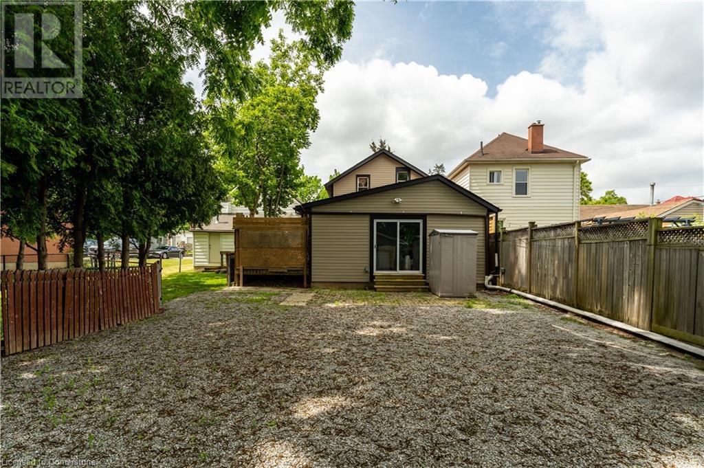 15 Adelaide Street Property Photo 26