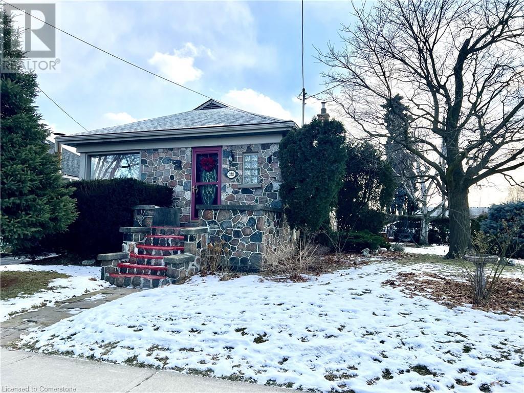 258 Brucedale Avenue E Property Photo