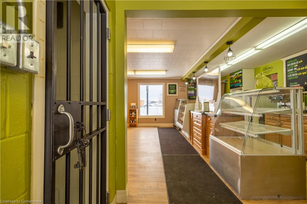 1319 Yonge Street S Property Photo 15