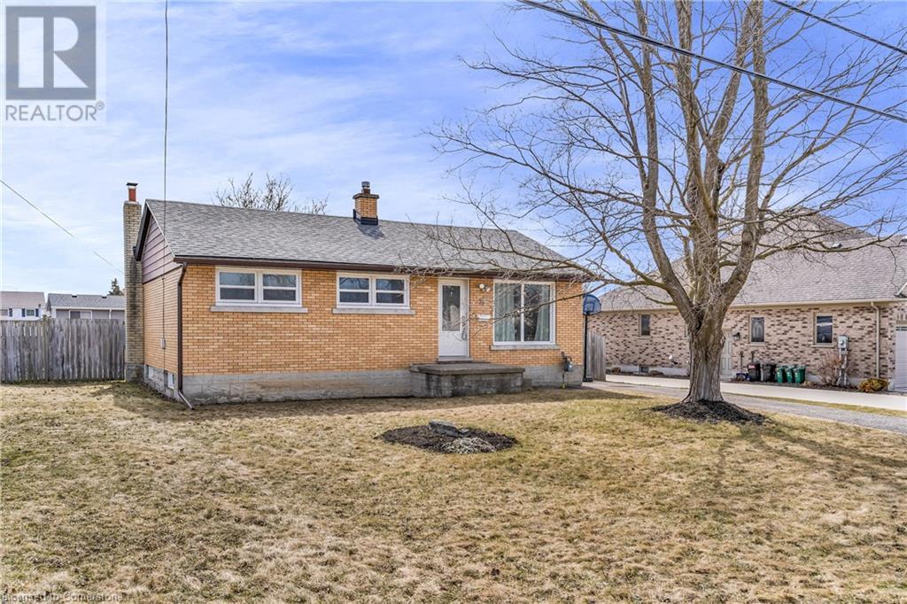 32 Schweitzer Street Property Photo