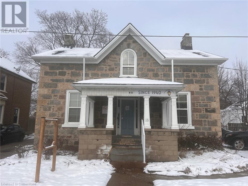 18 Walnut Street Property Photo