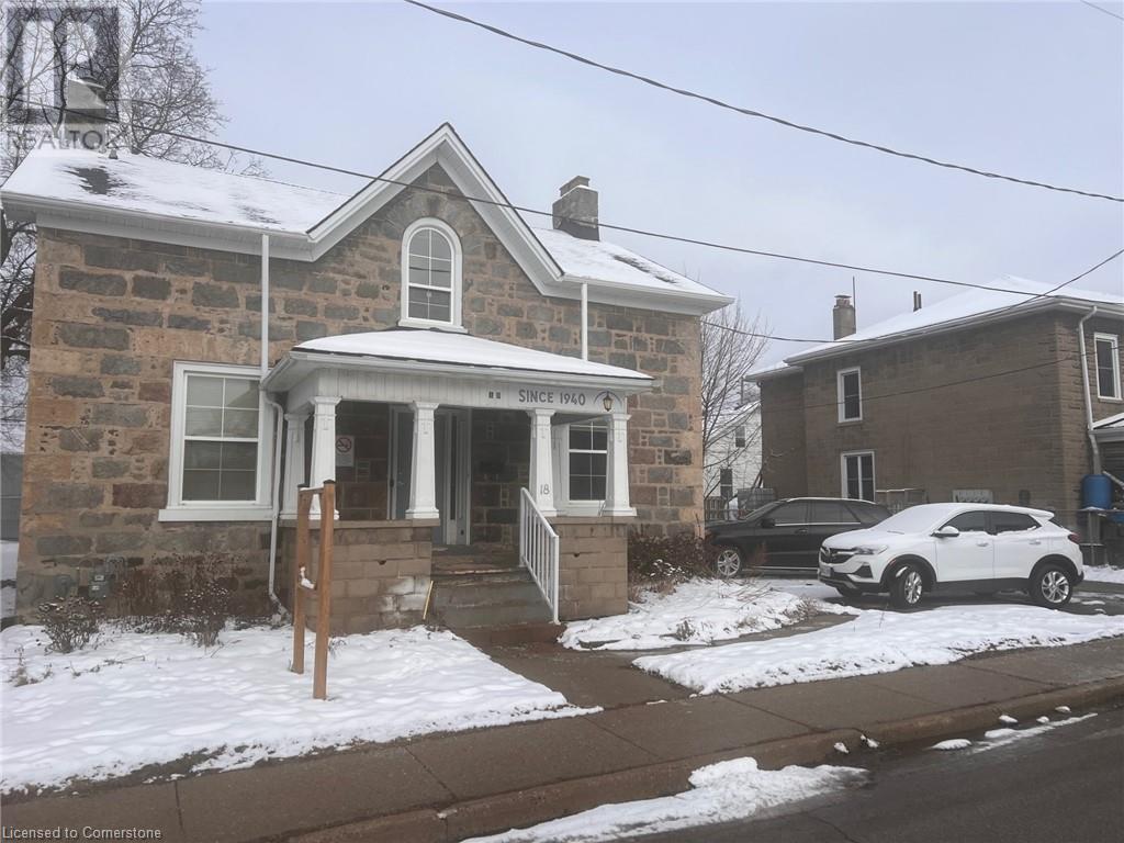 18 Walnut Street Property Photo 2