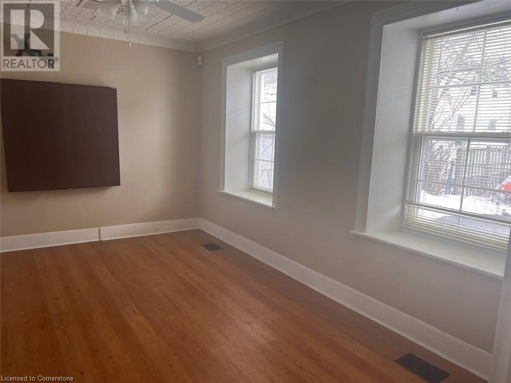 18 Walnut Street Property Photo 12