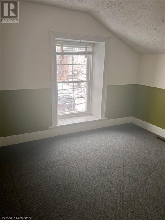 18 Walnut Street Property Photo 15