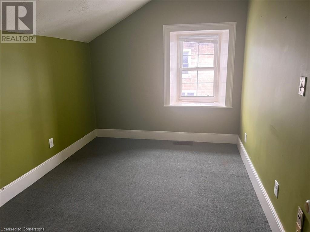 18 Walnut Street Property Photo 18