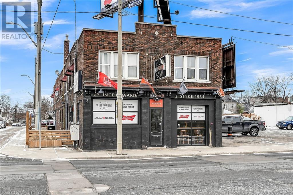 737 Barton Street E Property Photo 1