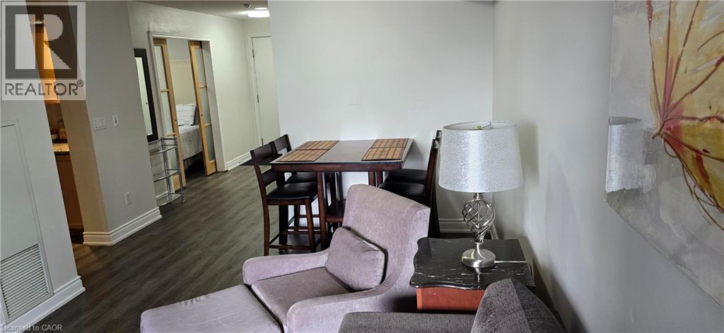 250 Wellington Street W Unit# 1435 Property Photo 12
