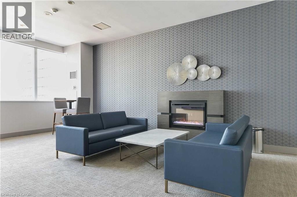 250 Wellington Street W Unit# 1435 Property Photo 31