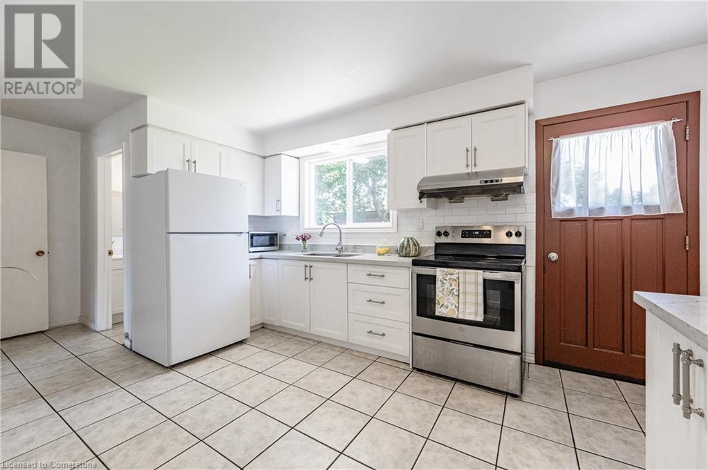 526 Glen Forrest Boulevard Unit# B Property Photo 11