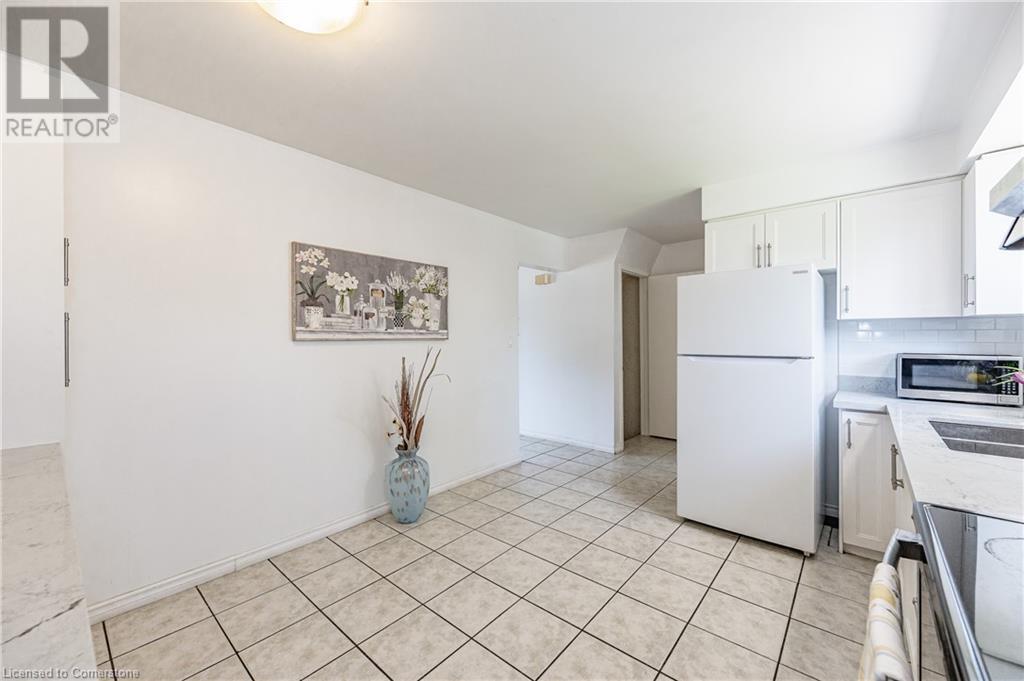 526 Glen Forrest Boulevard Unit# B Property Photo 14