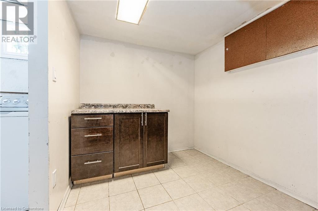 526 Glen Forrest Boulevard Unit# B Property Photo 34