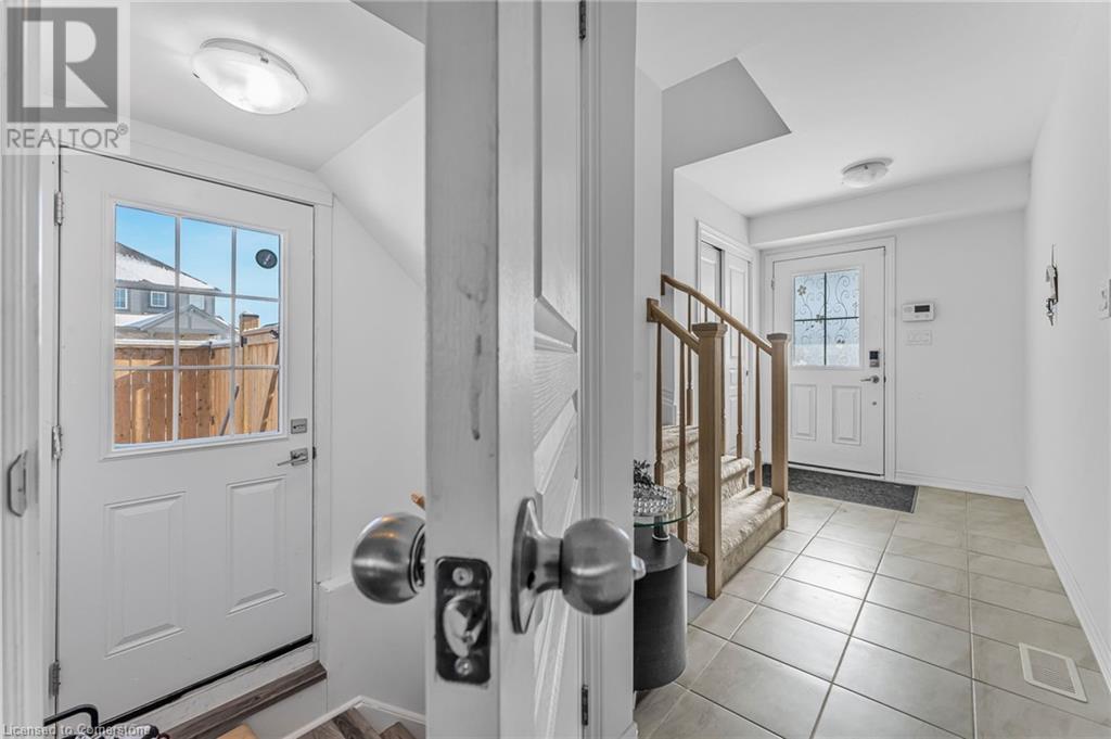 72 Monarch Street Property Photo 5