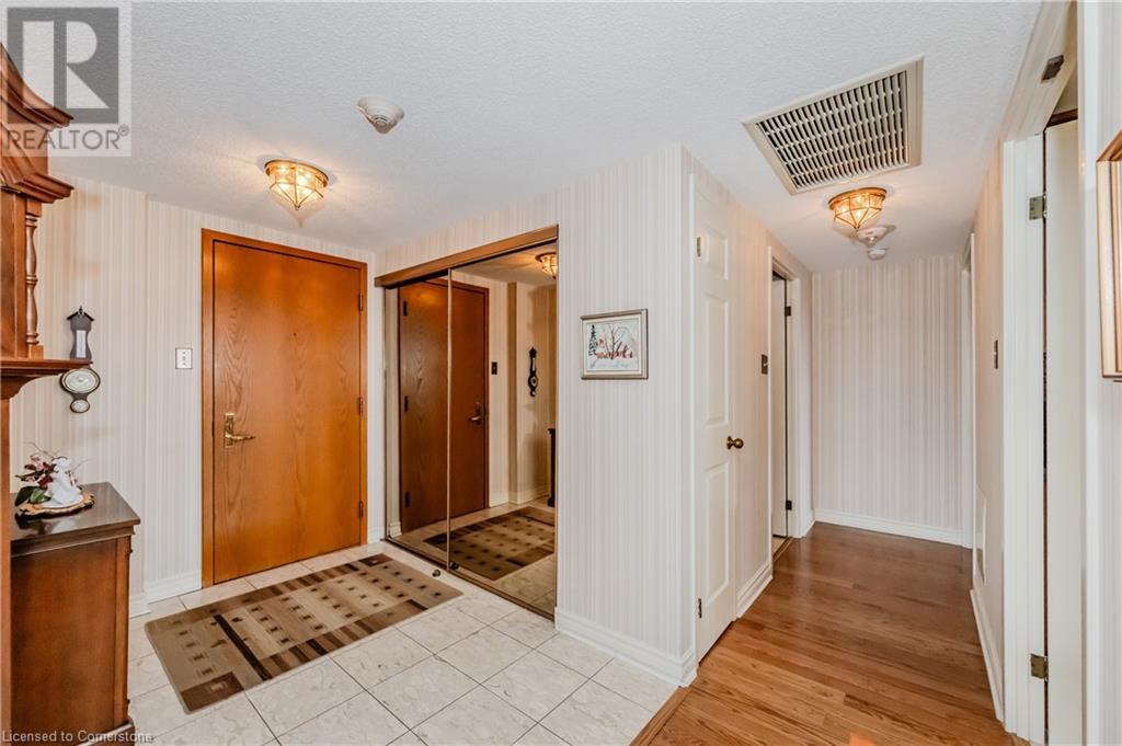 4 Willow Street Unit# 501 Property Photo 6