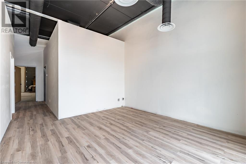 1042 Garner Road W Unit# A106 Property Photo 5