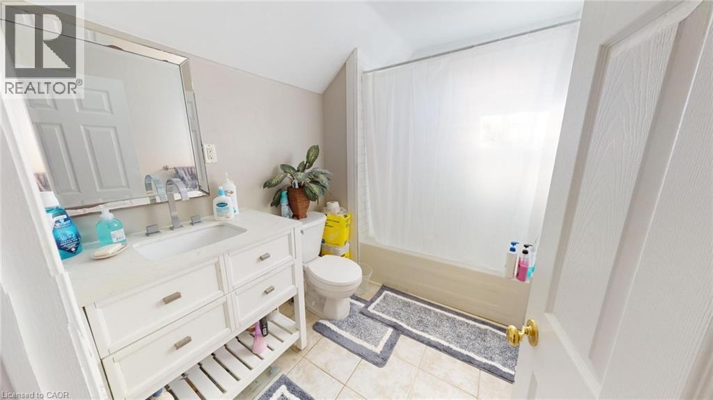 22 Emilie Street Property Photo 8