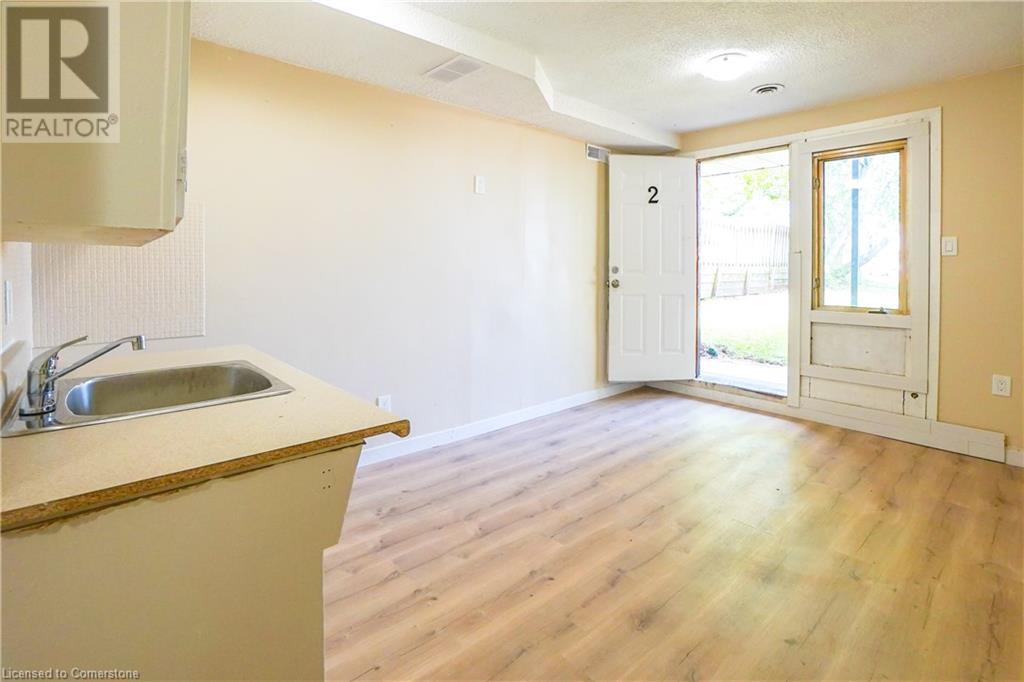 839 Mosley Street Property Photo 5
