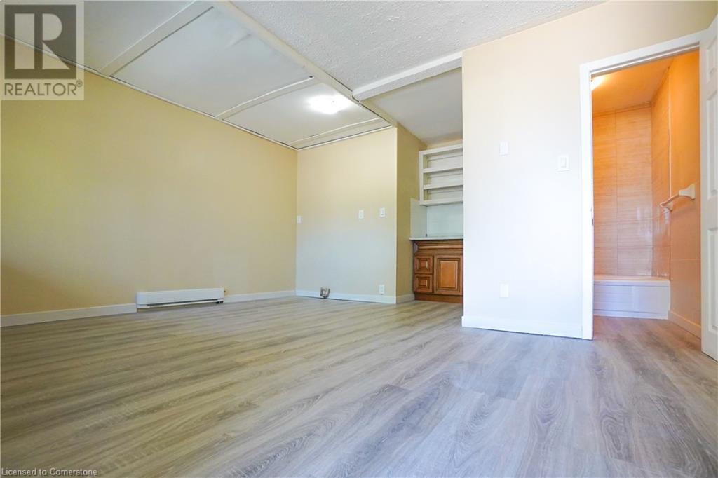 839 Mosley Street Property Photo 11