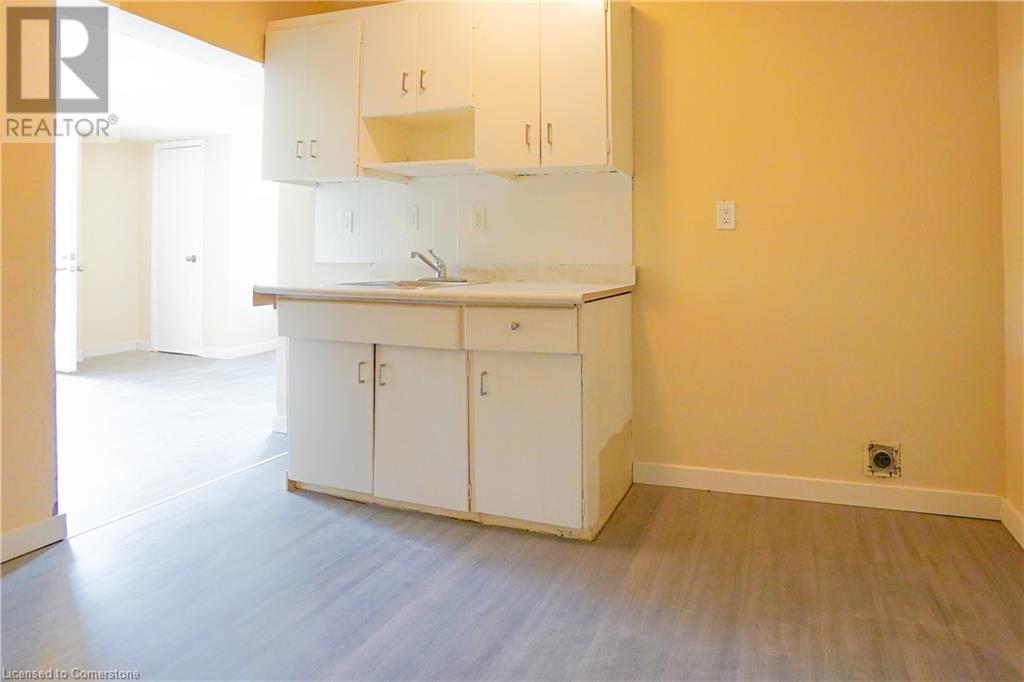 839 Mosley Street Property Photo 31